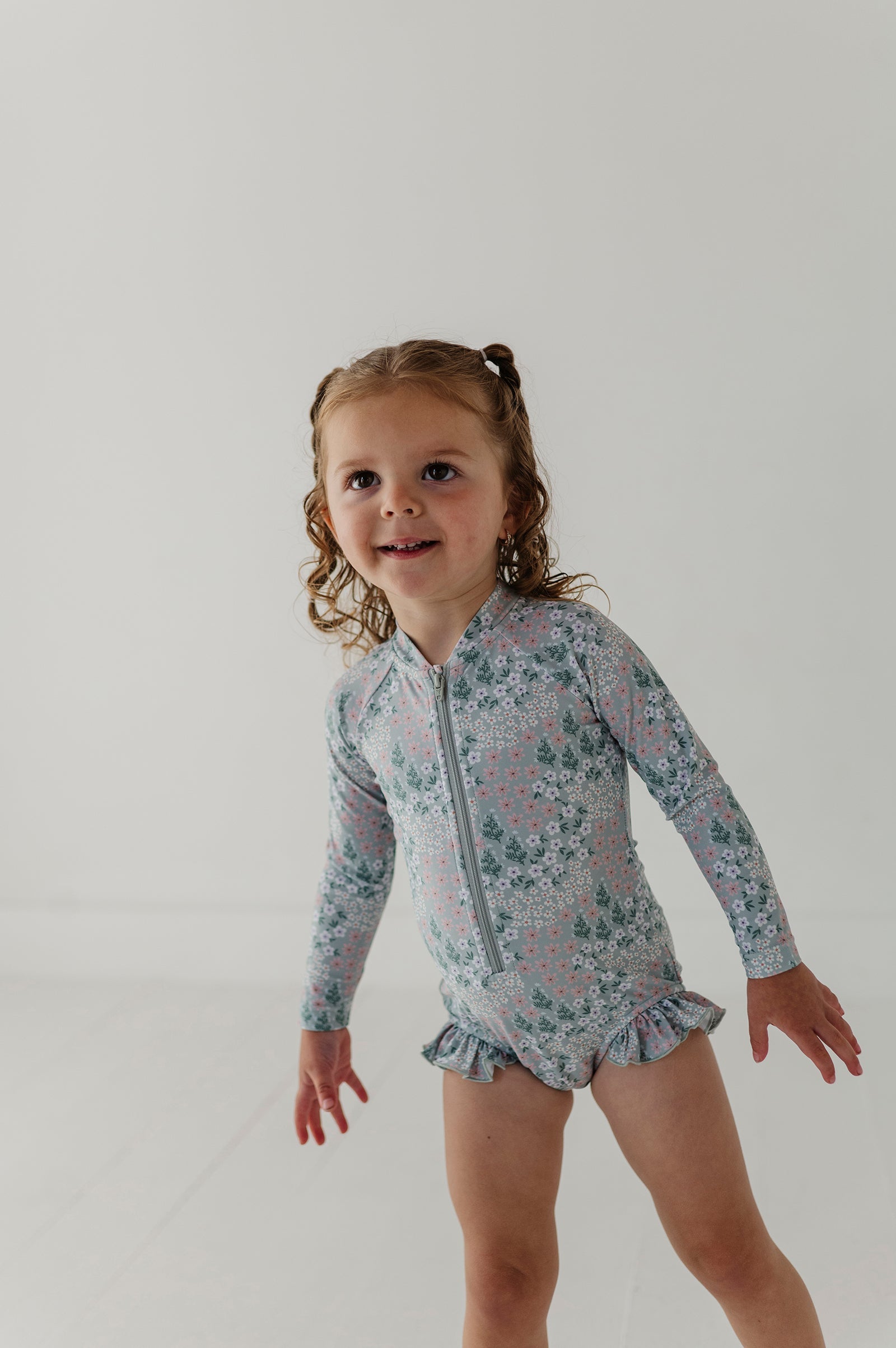 Girl's One-Piece Ruffle Rash Guard Swimsuit