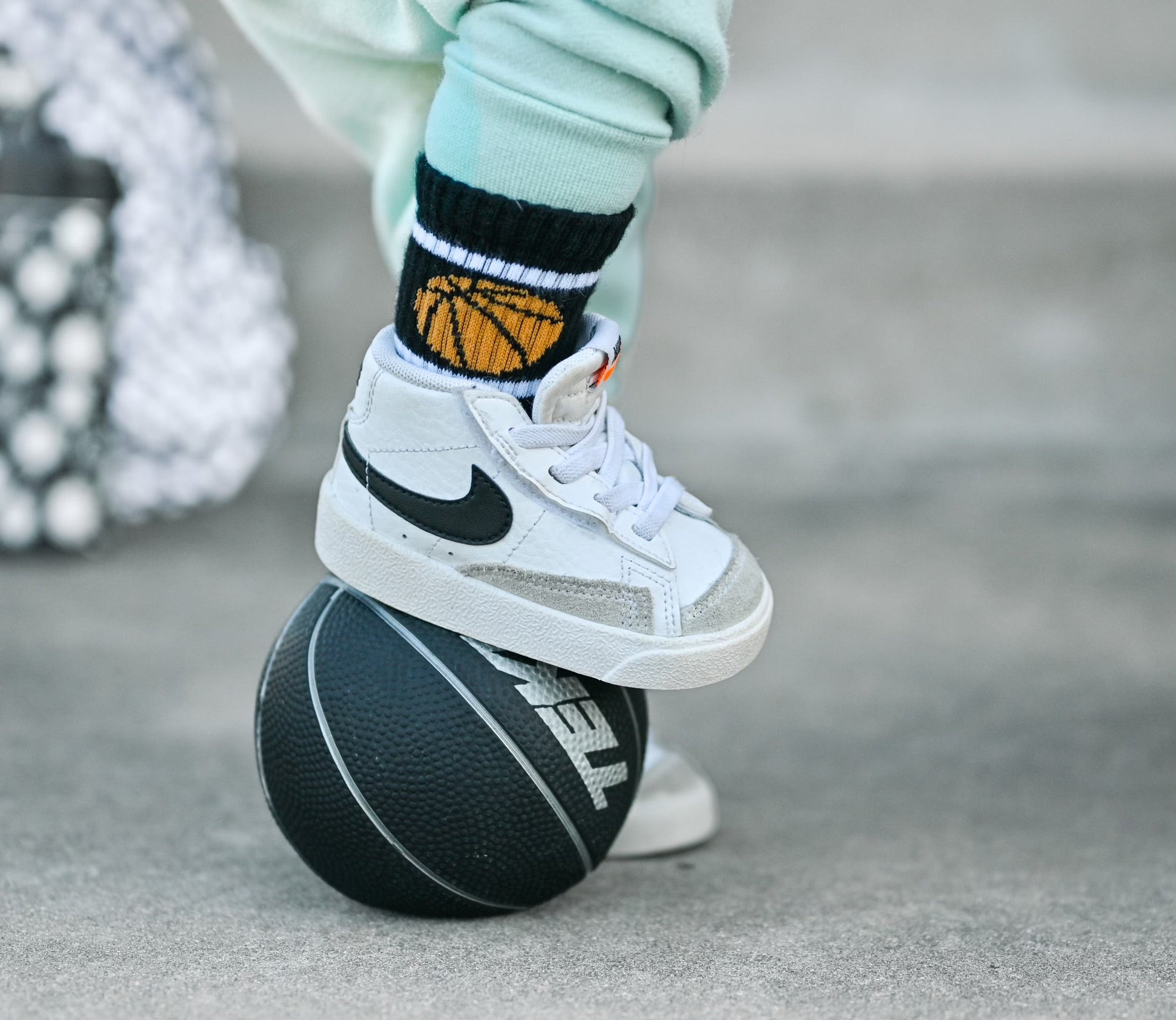 Slam Dunk Basketball Crew Grip Socks