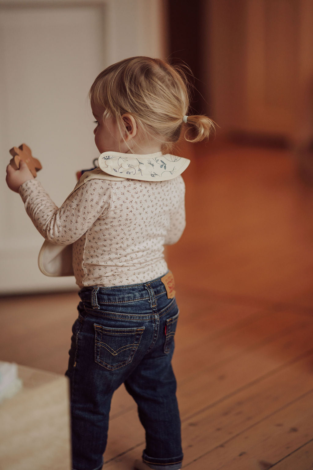 Basic Smock Bib Scandi Floral Waterproof OEKO TEX Bib