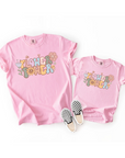 Flower Power – Retro Girls T-Shirt with Colorful Floral Design