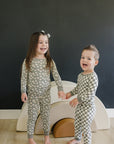 Light Green Daisy Bamboo Cozy Set